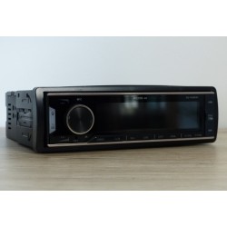 Poste radio 8 sorties RCA 4 Volts For X Car Audio avec DSP intégré.